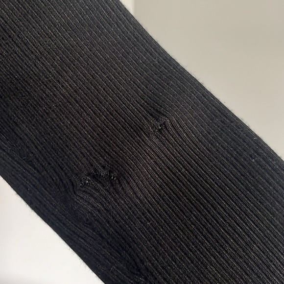 Donna Karan Boatneck Black Knit Lightweight Ribbed Sweater size M - Picture 13 of 13